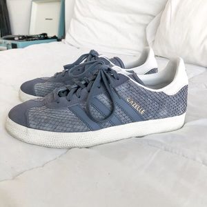 Adidas Gazelle Sneakers (Surplus Purple/White)